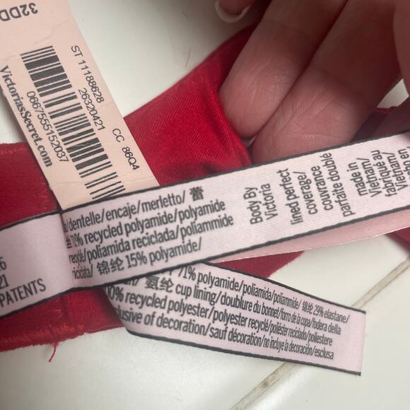 Victorias Secret Red Body By Victoria Perfect Coverage Bra 32DD NEW Smooth - Picture 5 of 6